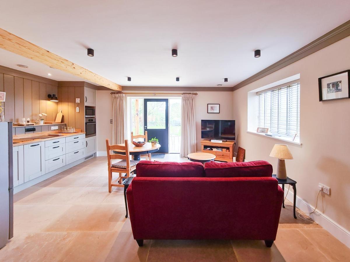 Luxury Lodge @ Ewen Barn - Private 5* Retreat Cirencester Luaran gambar